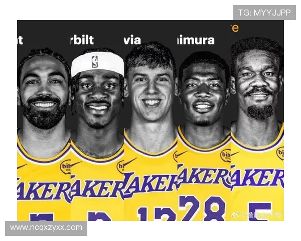 NBA季后赛激烈对决掀起高潮 湖人vs勇士大战成焦点 - 副本 - 副本